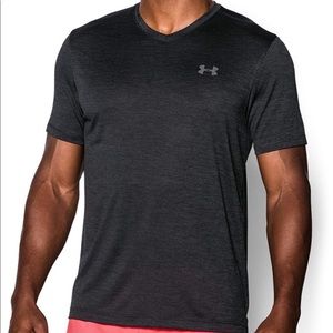 Under Armour Black Steel Heatgear Loose V Neck XL